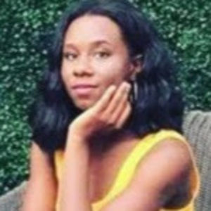 Meet your Posher, Simone